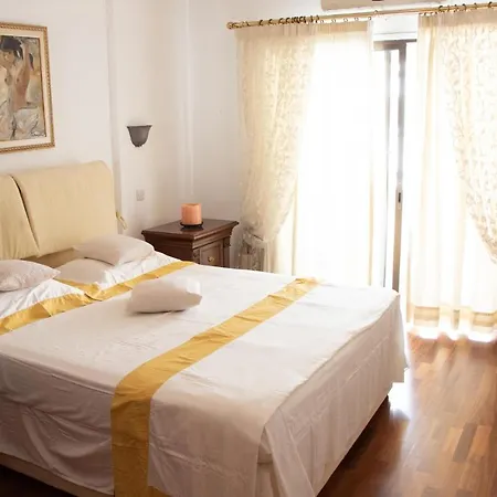 Luxury Apartment, Near Pinikoudes Apartment Larnaca