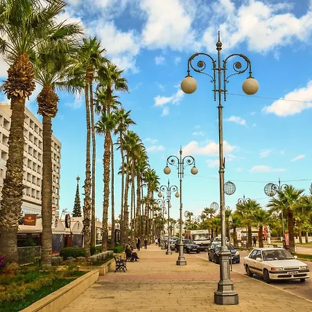 דירה Luxury Apartment, Near Pinikoudes