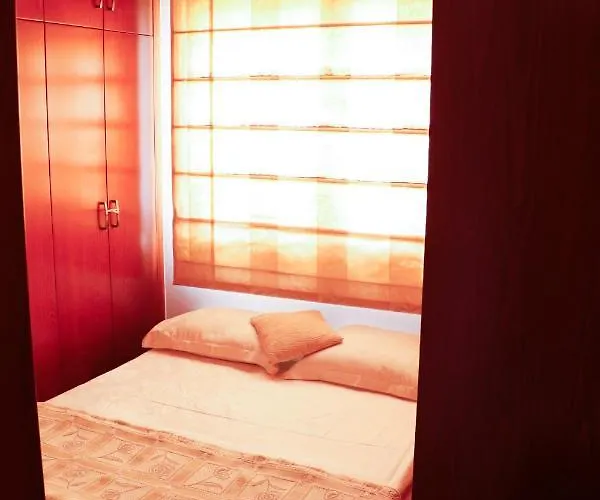 Luxury Apartment, Near Pinikoudes *